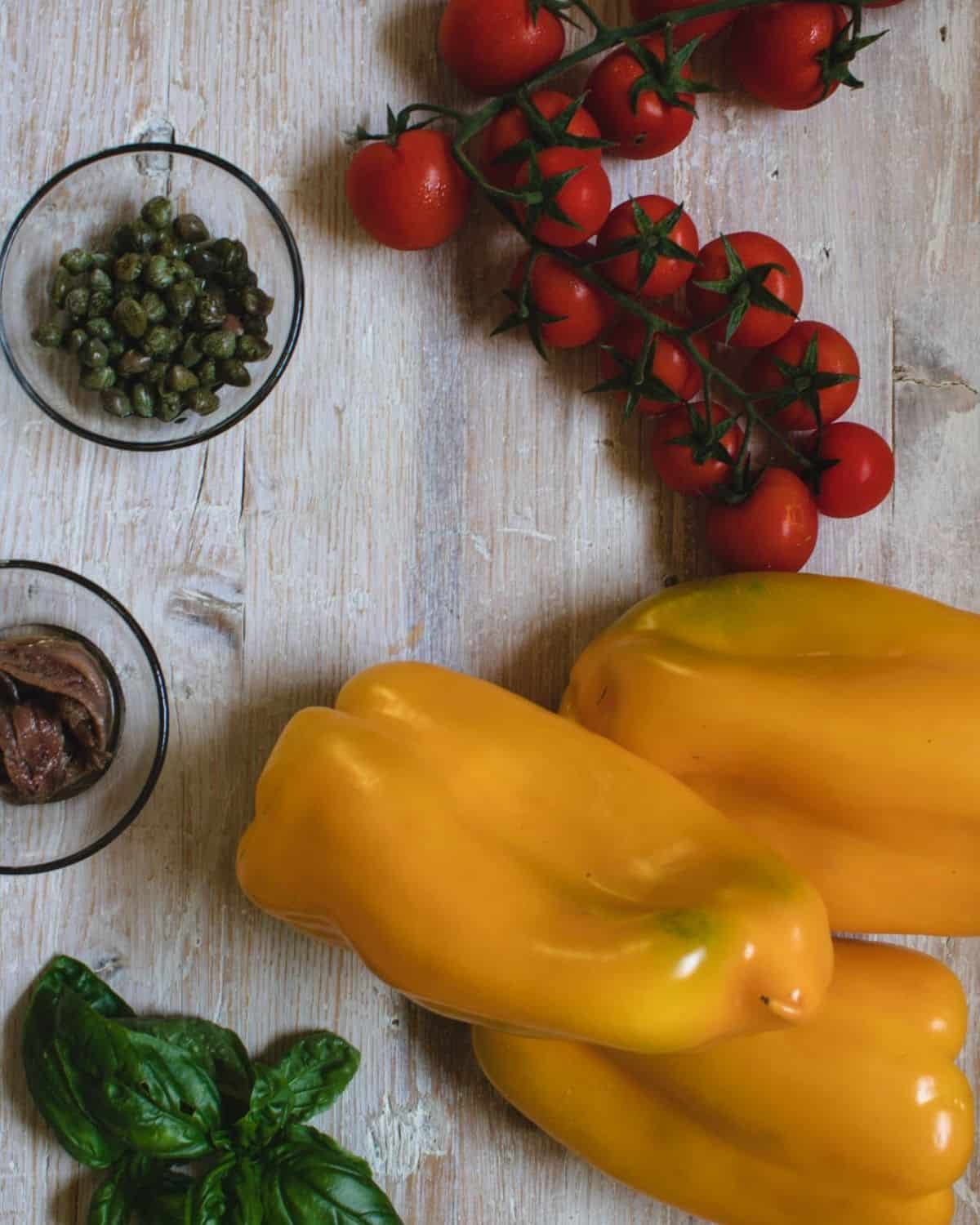 Ingredienti per la pasta ai peperoni