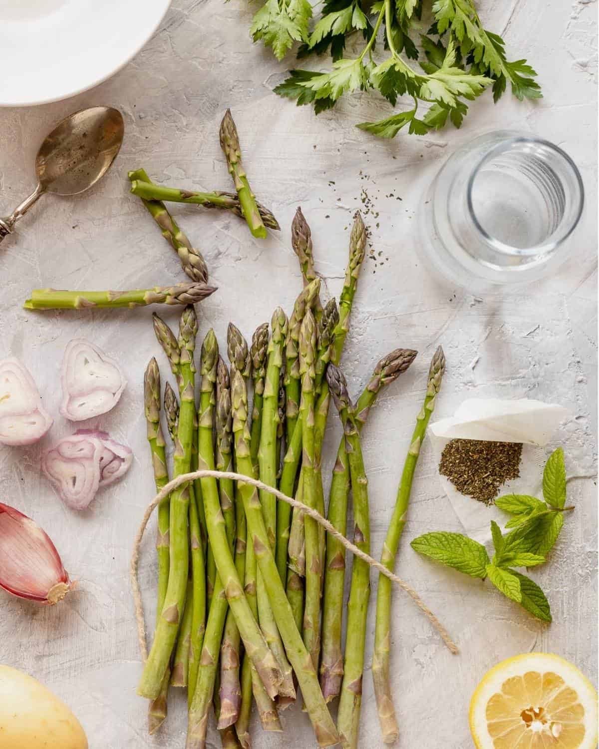 Ingredienti della vellutata di asparagi