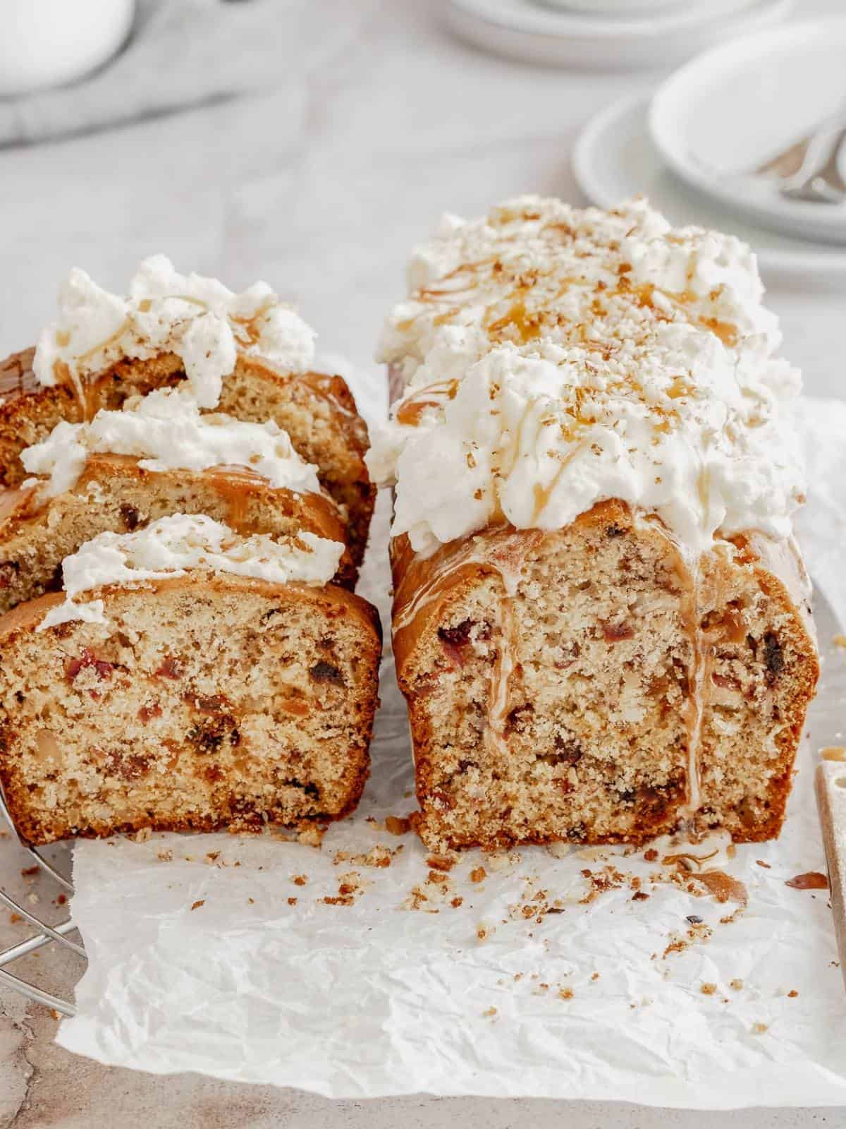 Dried-Fruits-Loaf-with-Walnuts-and-Almonds-sliced
